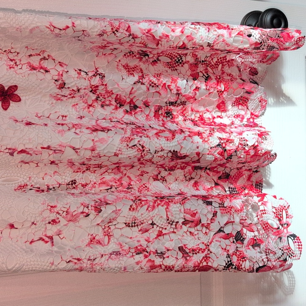 Elie Tahari Red and White Floral Lace Detail Dress NWT - Picture 3 of 10